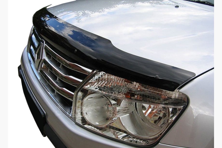 Renault Duster 2008–2017 Hood Deflector (SIM) Image