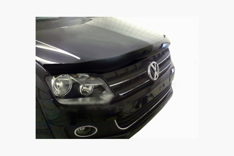 Volkswagen Amarok 2010-2022 Hood Deflector (SIM) Image