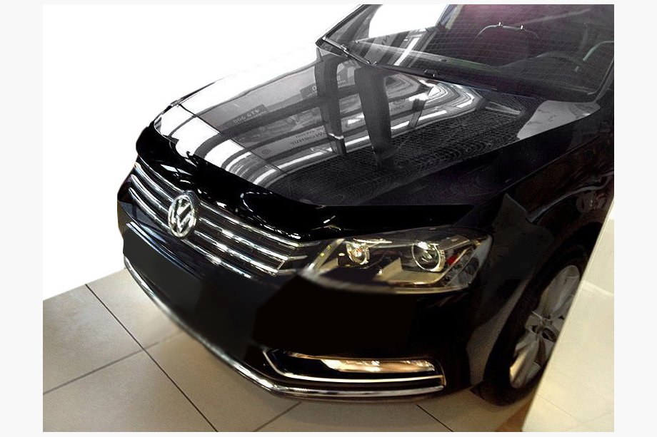 Volkswagen Passat B7 2012-2015 Hood Deflector (SIM) Image