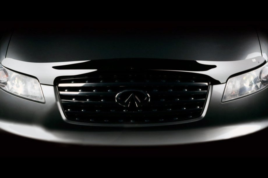 Infiniti FX 2003-2008 Hood Deflector (SIM) Image