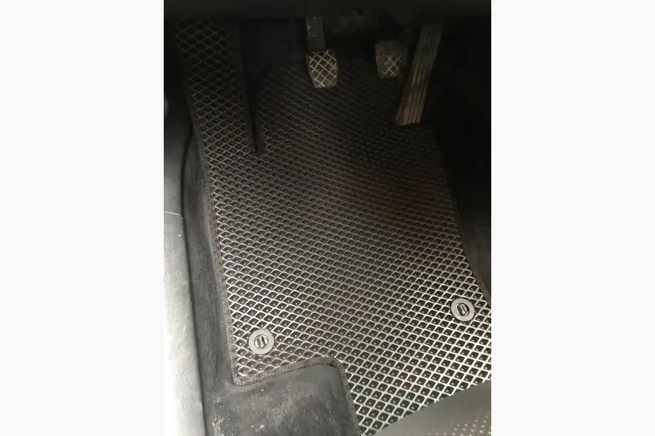 Volkswagen Passat B6 2006-2012 EVA Floor Mats (black) Image