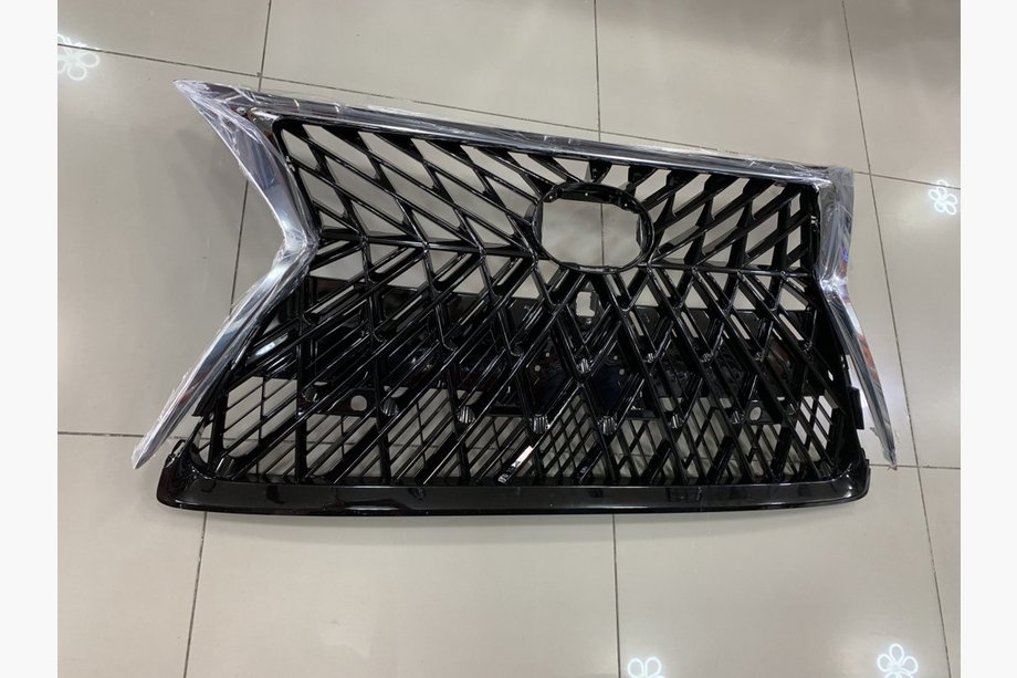 Lexus GX460 2009-2023 TRD Design Grille Image