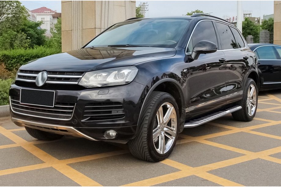 Volkswagen Touareg 2010-2018 Side Steps Original Style V3 (2 pcs, Aluminum) Image