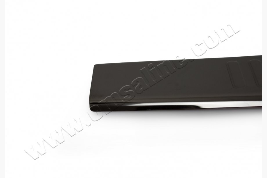 Nissan Qashqai 2010-2014 Rear Bumper Protector Black Chrome (Stainless Steel) Image