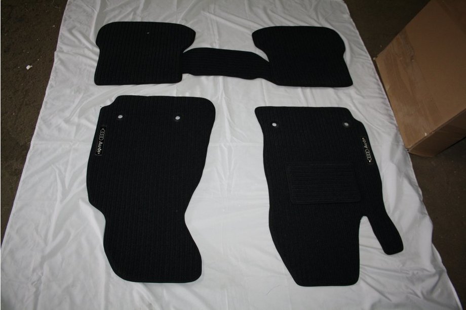Audi A4 B5 1994–2001 Textile Floor Mats (Corona) Image
