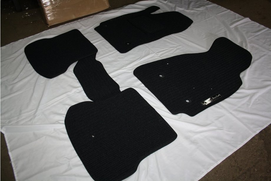 Audi A6 C6 2004-2011 Textile Floor Mats (Corona) Image