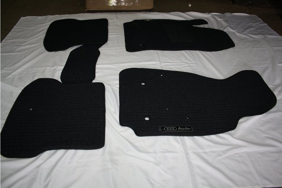 Audi A6 C7 2011-2017 Textile Floor Mats (Corona) Image