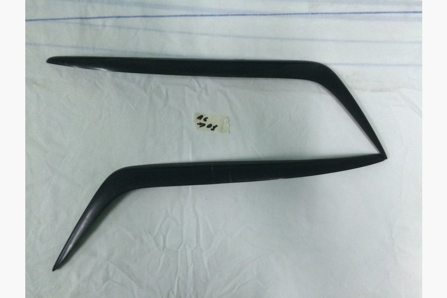 Audi A6 C5 1997-2001 Clearance! Headlight Eyelids (2 pcs, primed) Image