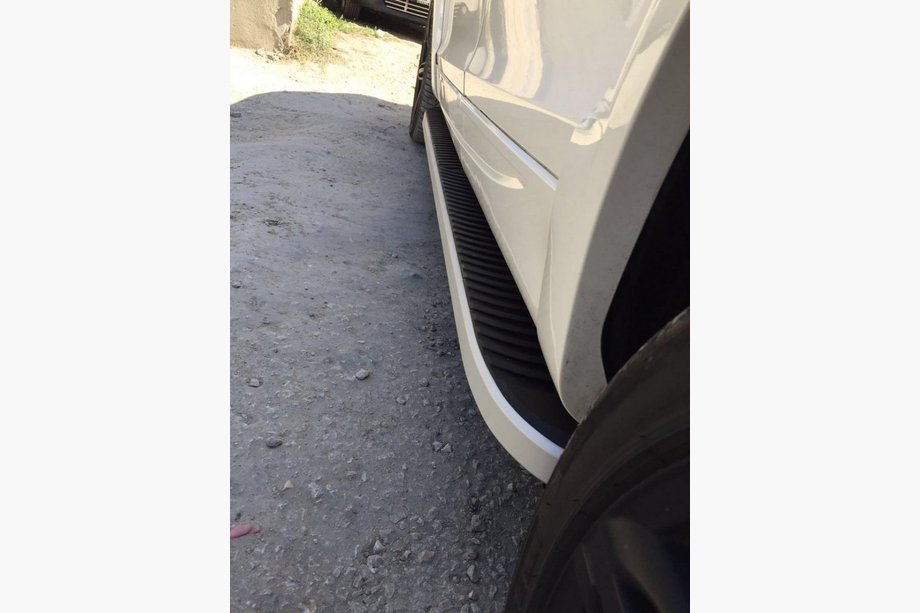 Volkswagen T5 Multivan 2003–2010 Side Steps Tayga (2 pcs, Aluminum) Image