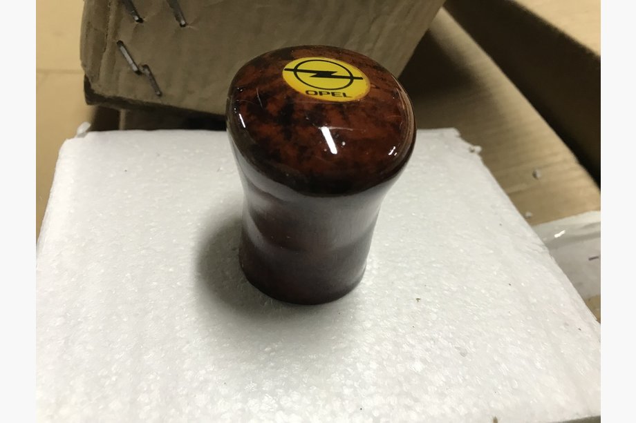 Opel Kadett 1984-1991 Gear Shift Knob Wood Look Image