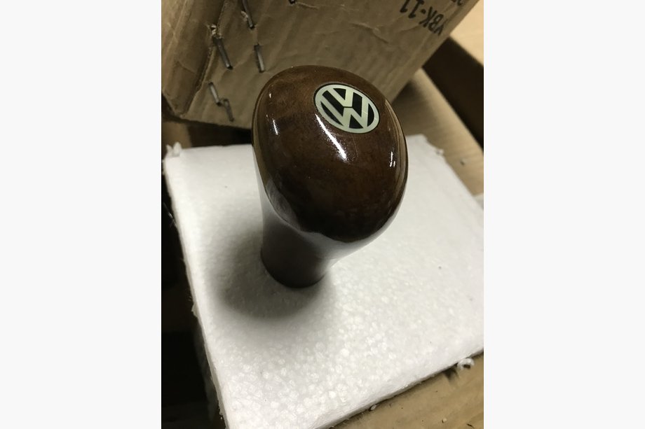 Volkswagen Golf 2 1983-1992 Gear Shift Knob Wood Look Image