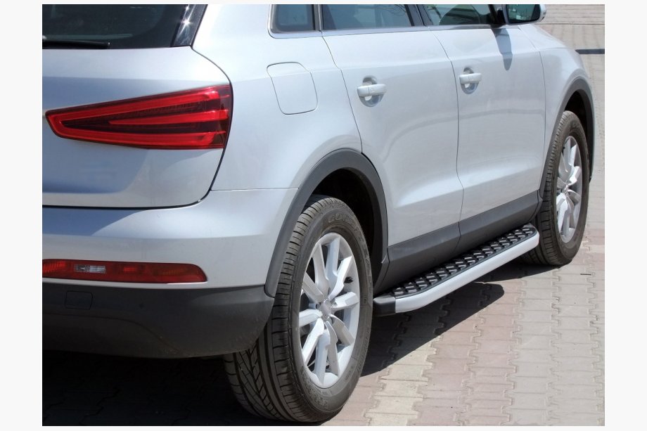 Audi Q5 2008-2017 Side Steps BlackLine (2 pcs, Aluminum) Image