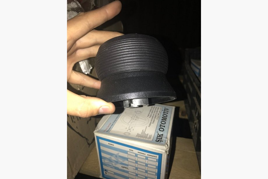 Audi 80/90 1987-1996 Steering Wheel Adapter Image