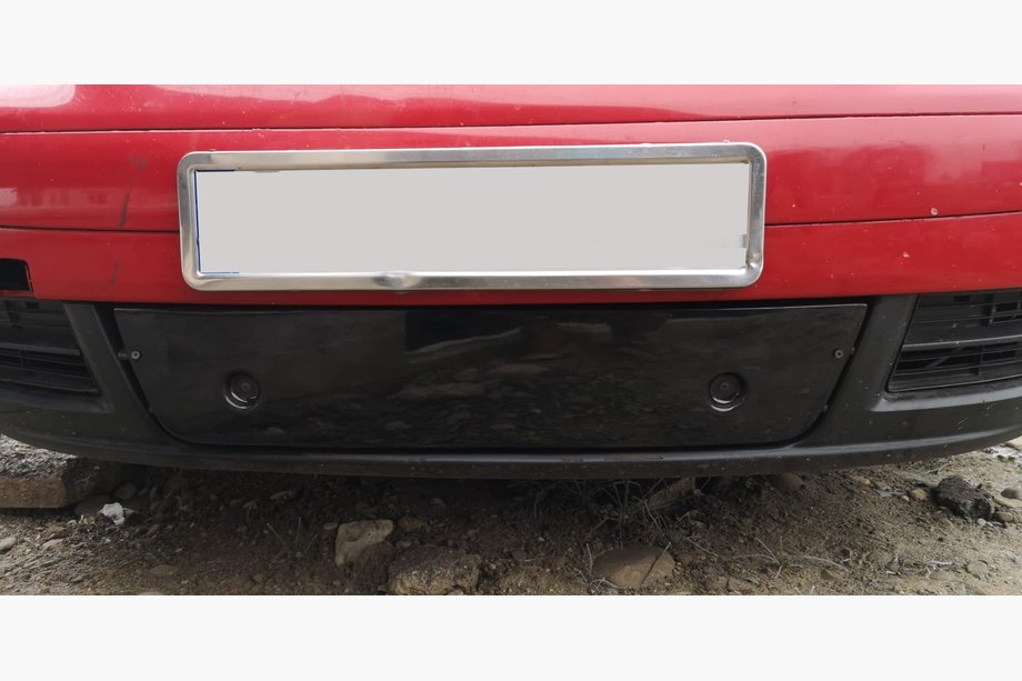 Volkswagen Touran 2003-2010 Lower Winter Grille, 2003-2006 Matte Image