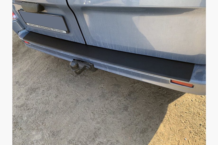 Renault Trafic 2001–2015 Rear bumper protector DDU (ABS) Image