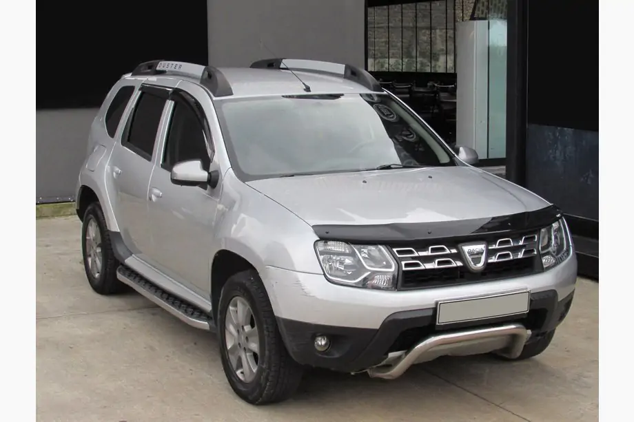 Renault Duster 2008–2017 Hood Deflector EuroCap Photo 1