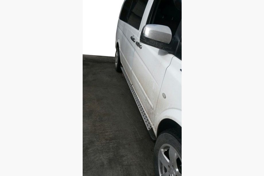Mercedes Vito W639 2004-2014 Side Steps DOT-Line (2 pcs, Aluminum) Image