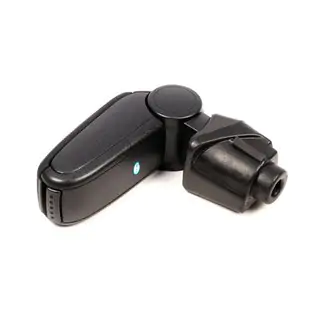 Armrest (into cup holder) photo 1