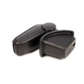 Armrest V1 (into cup holder)