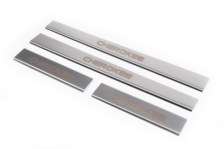 Jeep Grand Cherokee WK 2004-2010 Carmos Door Sill Protectors (4 pcs, Stainless Steel) Image