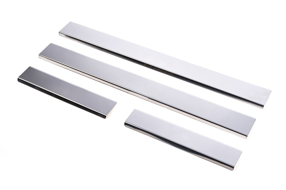 Toyota Auris 2007-2012 Carmos Door Sill Protectors (4 pcs, Stainless Steel) Image