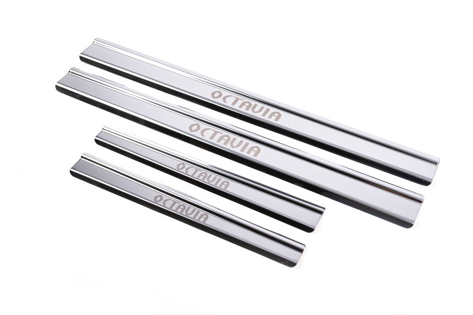 Skoda Octavia I Tour A4 1996-2010 Carmos Door Sill Protectors (4 pcs, Stainless Steel) Image