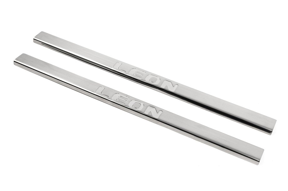Seat Leon 2013-2020 Carmos Door Sill Protectors (2-door, Stainless Steel) Image