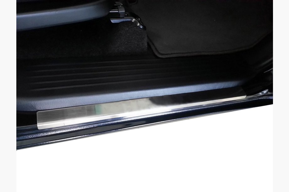 Toyota Hilux 2006-2015 Carmos Door Sill Protectors (4 pcs, Stainless Steel) Image