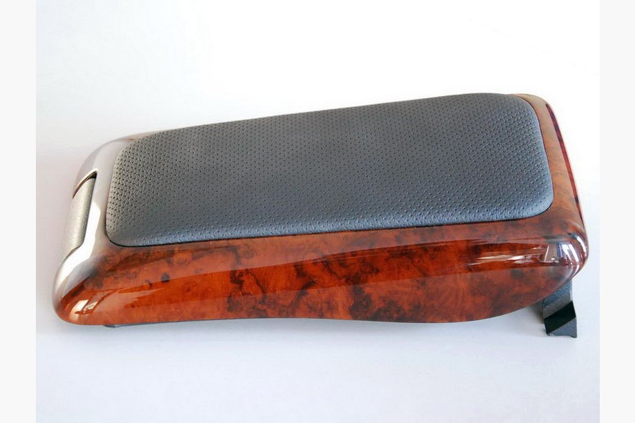 Mercedes C-class W203 2000-2007 Armrest Box Lid (Wood ↗ Leather) Image