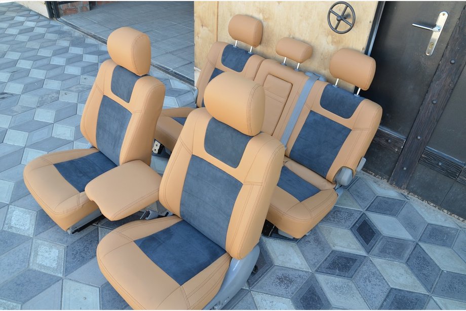 Toyota Land Cruiser 100 1998-2007 Car Seat Covers (Eco Leather ↗Alcantara, Elite) Image