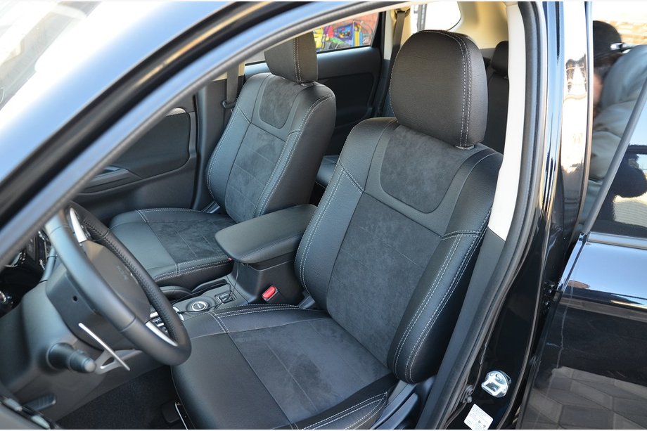 Mitsubishi Outlander 2012-2021 Car Seat Covers SoyuzAuto Leather-Style Image