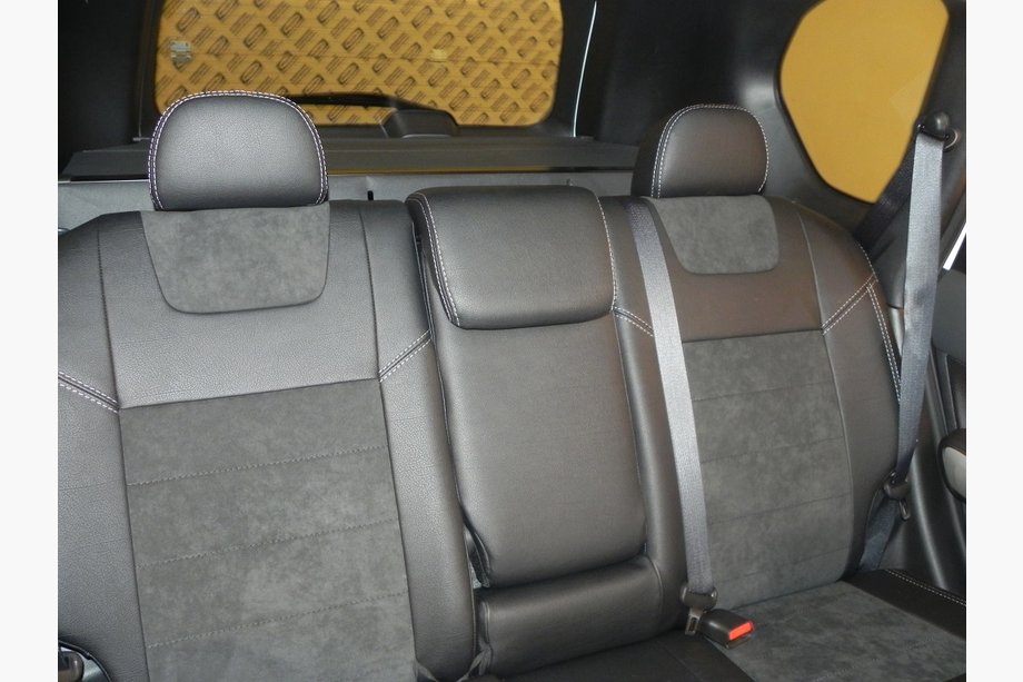 Nissan X-trail T31 2007-2014 Car Seat Covers SoyuzAuto Leather-Style Image