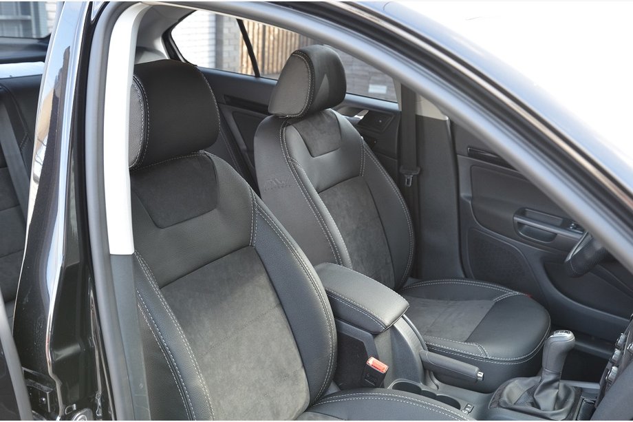Skoda Octavia II A5 2010-2013 Car Seat Covers SoyuzAuto Leather-Style Image