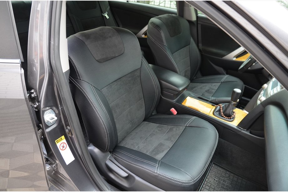 Toyota Venza 2008-2017 Car Seat Covers SoyuzAuto Leather-Style Image