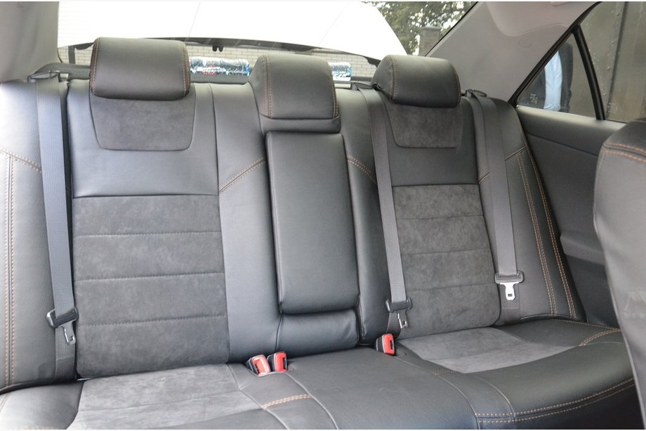Toyota Camry 2011–2017 Car Seat Covers (Leatherette & Alcantara Substitute, Elite) Photo 2