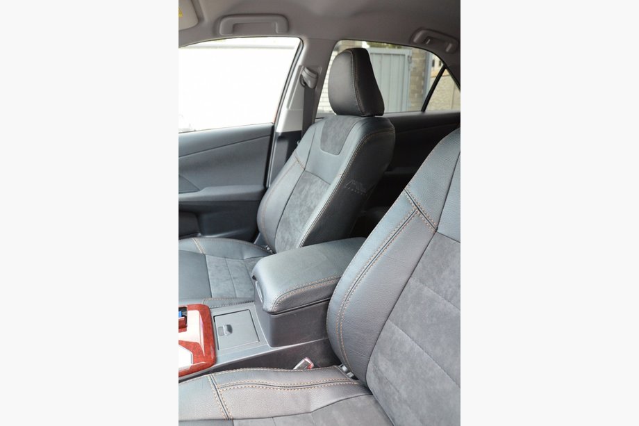 Toyota Camry 2011–2017 Car Seat Covers (Leatherette & Alcantara Substitute, Elite) Photo 8