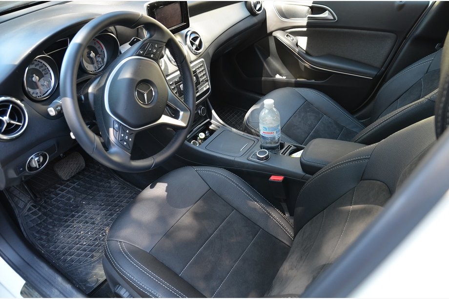 Mercedes GLA X156 2014-2019 Seat Covers SoyuzAuto Leather Style Image