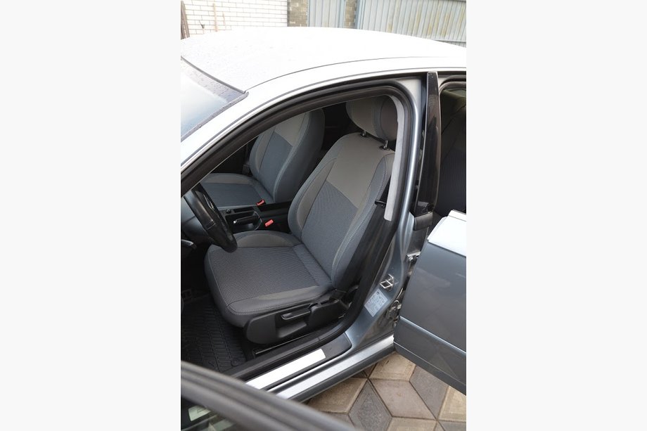 Audi A4 B7 2004-2008 Car Seat Covers (Leatherette↗Fabric) Image