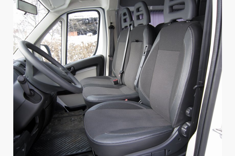 Renault Trafic 2015- Car Seat Covers (Fabric + Eco Leather, Premium) Image