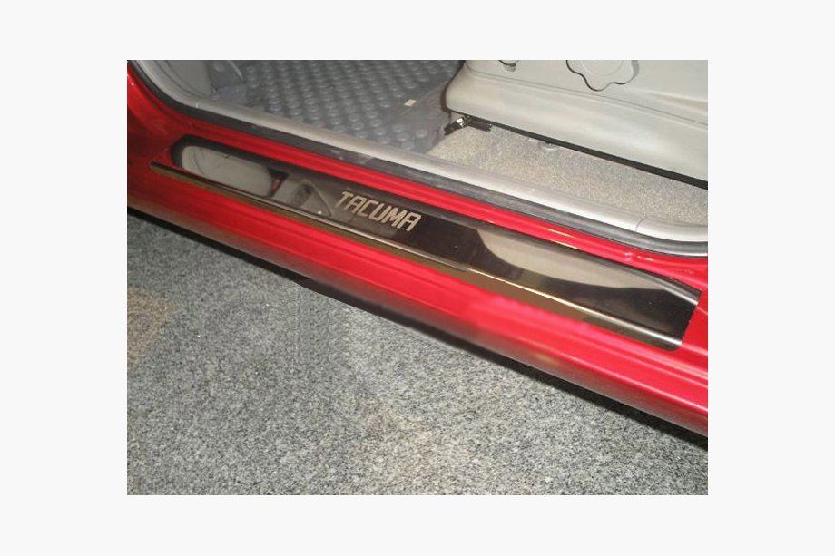 Chevrolet Tacuma/Rezzo 2000-2008 Natanika Premium Stainless Steel Door Sill Protectors (4 pcs) Image