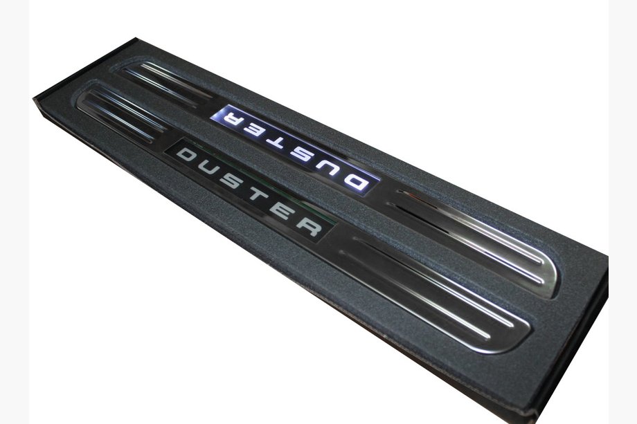 Renault Duster 2008–2017 Wireless illuminated door sills (2 pcs, stainless steel) Photo 1