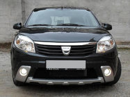 Dacia Sandero 2007-2013 Front bumper covers (3 pcs, primed) photo 1