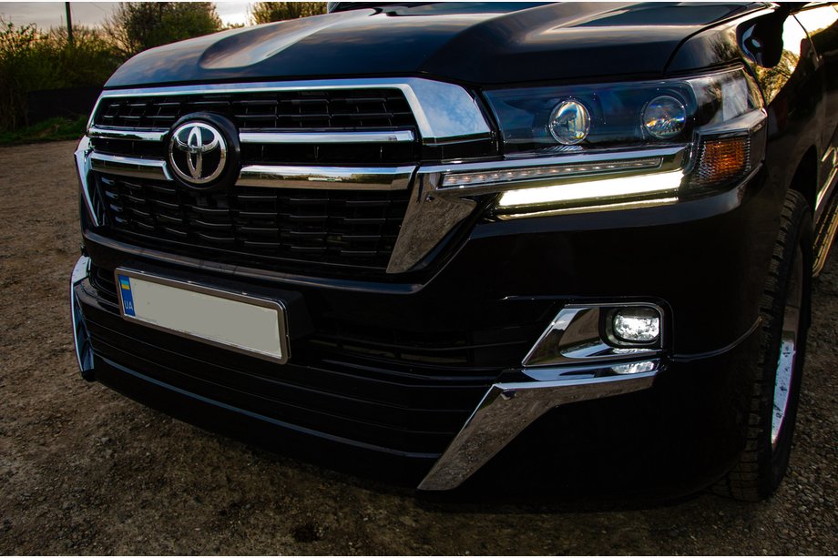 Toyota Land Cruiser 200 2007-2021 Front Headlights 2016+ (Executive) Complete Set (2 pcs) Photo 3