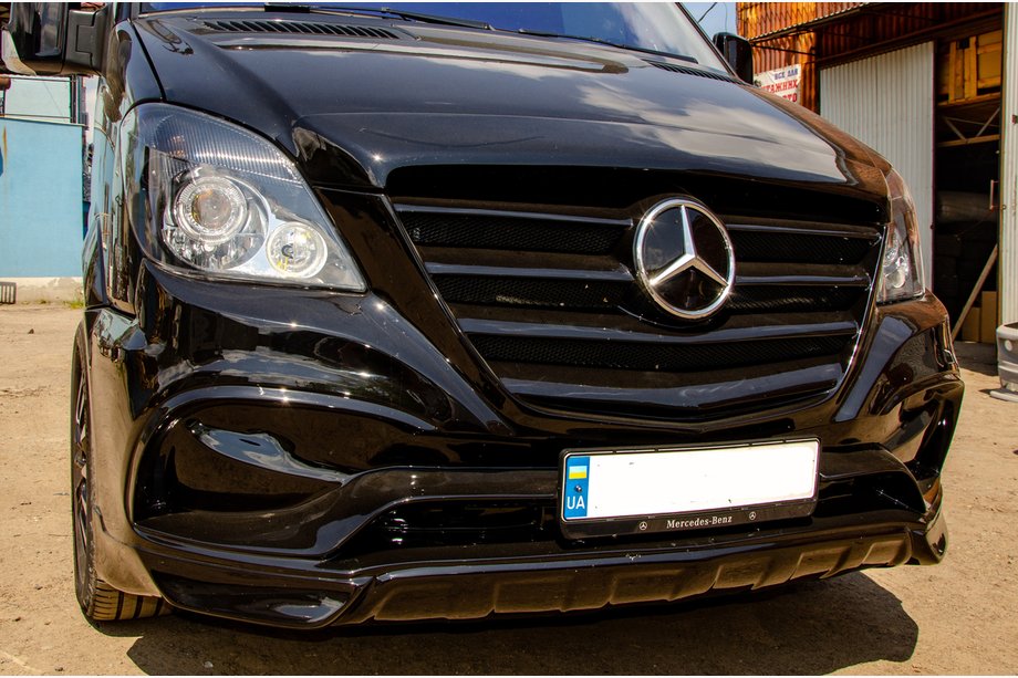 Mercedes Sprinter W906 2006–2018 Front Bumper Exclusive Sport (2006-2013) Photo 1