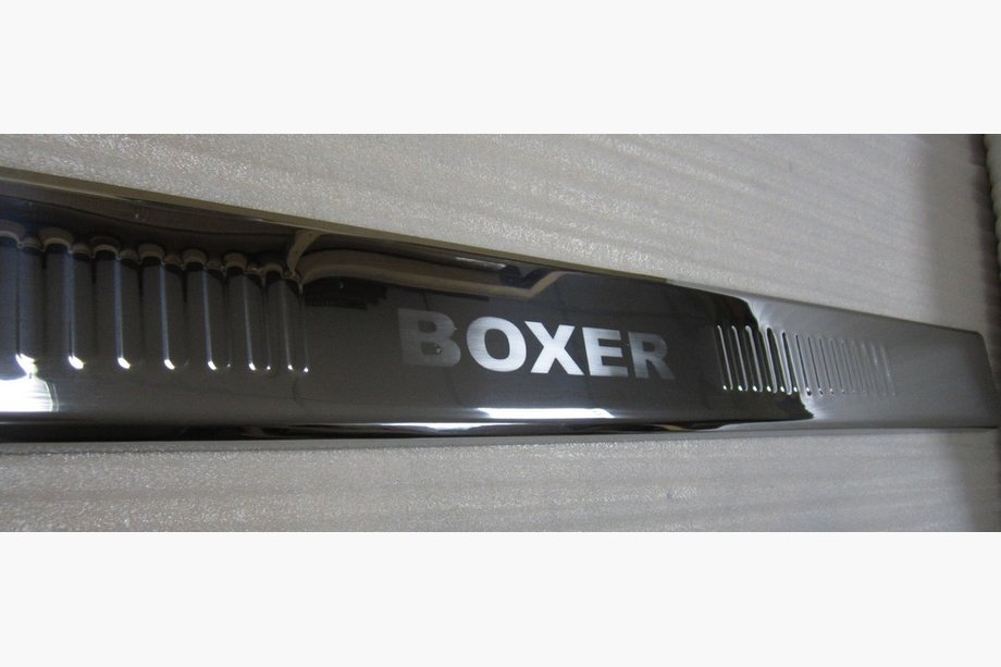 Peugeot Boxer 2006-2025 Chrome trim for rear bumper (stainless steel) Image
