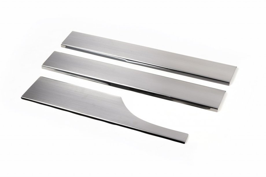Volkswagen Caddy 2004-2010 Interior door sill protectors (no logo, stainless steel) Photo 4