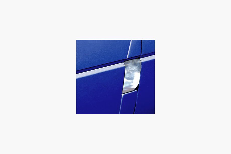 Volkswagen T4 Caravelle/Multivan 1990–2003 Chrome Fuel Cap Cover (Omsa) Image