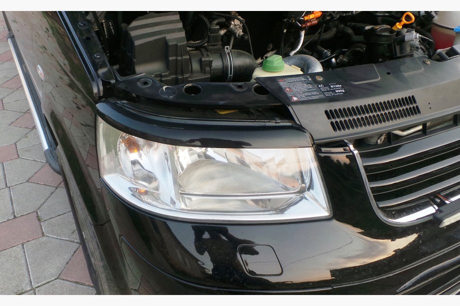 Volkswagen T5 Transporter 2003-2010 Headlight eyebrows (2 pcs, black) Black Matte Image