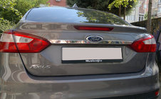 Ford Focus III 2011-2017 Wide stainless steel tailgate trim above license plate photo 1
