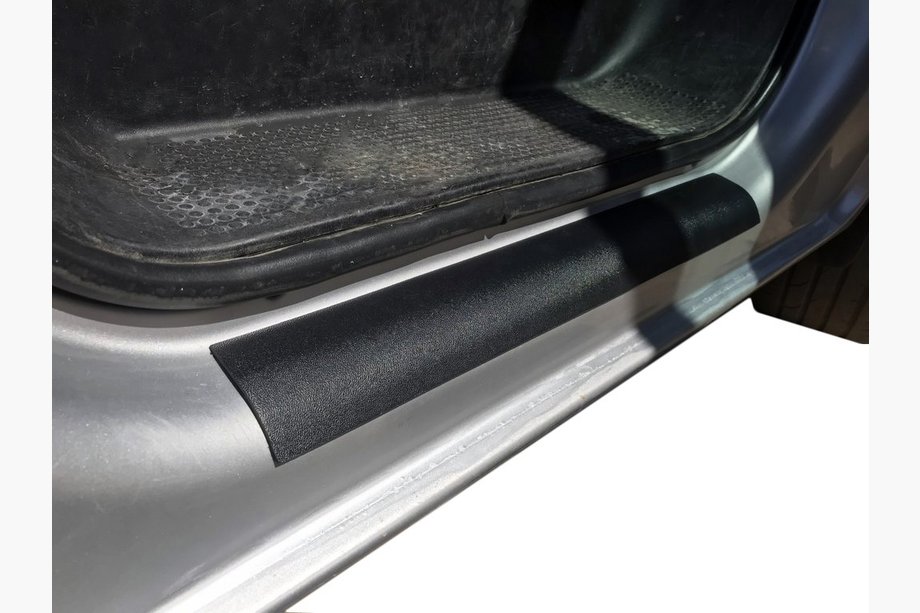 Opel Vivaro 2001–2015 ABS Door Sill Covers (2 pcs, DDU) matte Image